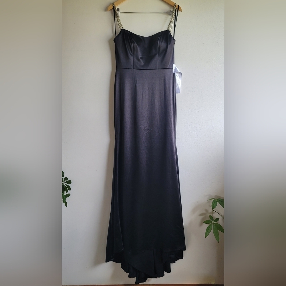 Mac Duggal Black Satin Gown with Embellished Straps - Picture 8 of 16